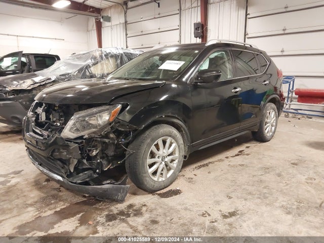 KNMAT2MV6JP500301 Nissan ROGUE SV
