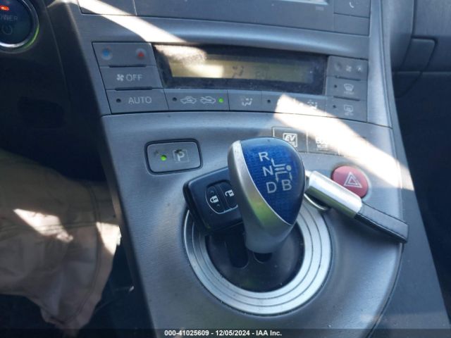 JTDKN3DU5F1864649 Toyota Prius