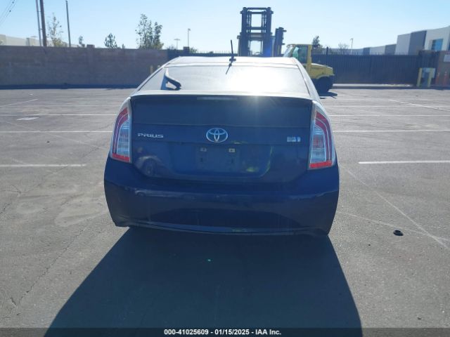 JTDKN3DU5F1864649 Toyota Prius