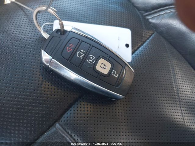 3LN6L2G95ER833877 Lincoln MKZ