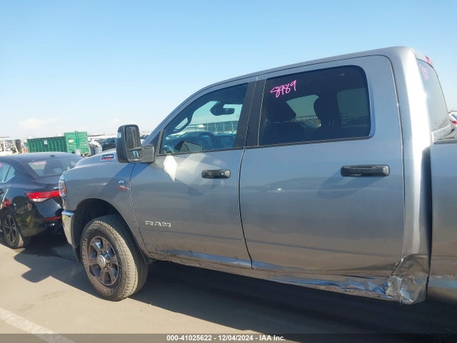3C6UR5DL8RG340666 RAM 2500 Big Horn  4x4 6'4 Box