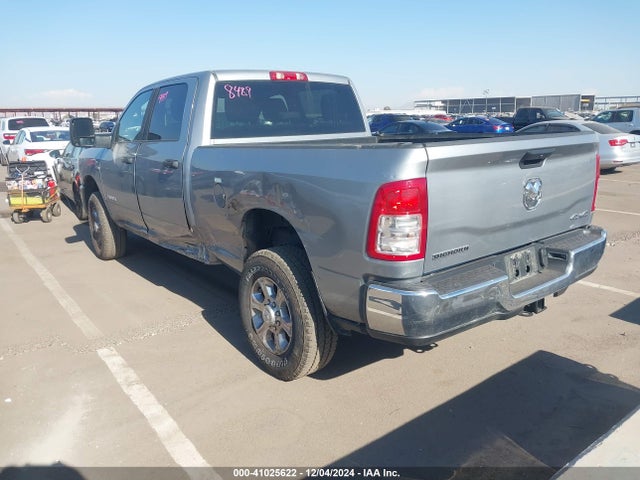 3C6UR5DL8RG340666 RAM 2500 Big Horn  4x4 6'4 Box