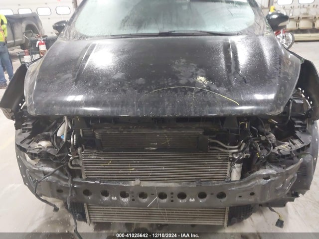 1FMCU9J9XHUB51401 Ford Escape Titanium