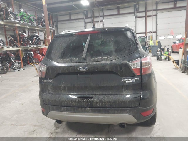 1FMCU9J9XHUB51401 Ford Escape Titanium