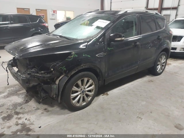 1FMCU9J9XHUB51401 Ford Escape Titanium