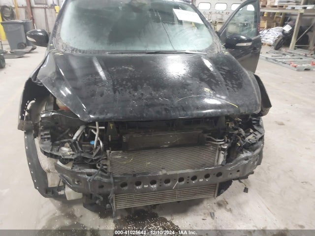 1FMCU9J9XHUB51401 Ford Escape Titanium