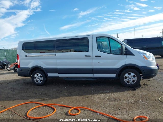 1FBZX2YM0HKB17166 Ford Transit-350 Xlt