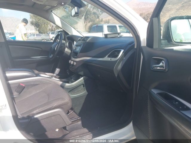 3C4PDCGG1GT226049 Dodge Journey Crossroad
