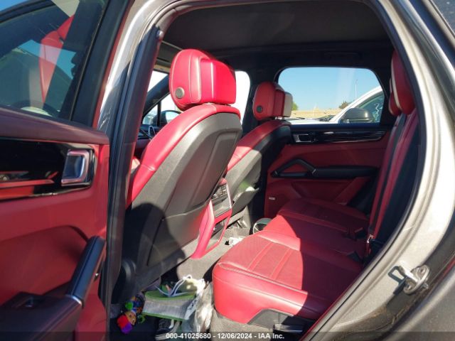 WP1AA2AY7KDA14182 Porsche Cayenne