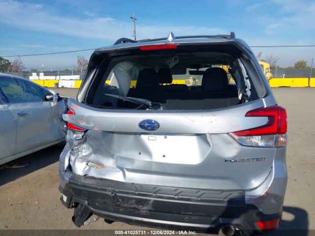 JF2SKAPC4PH458839 Subaru Forester Limited