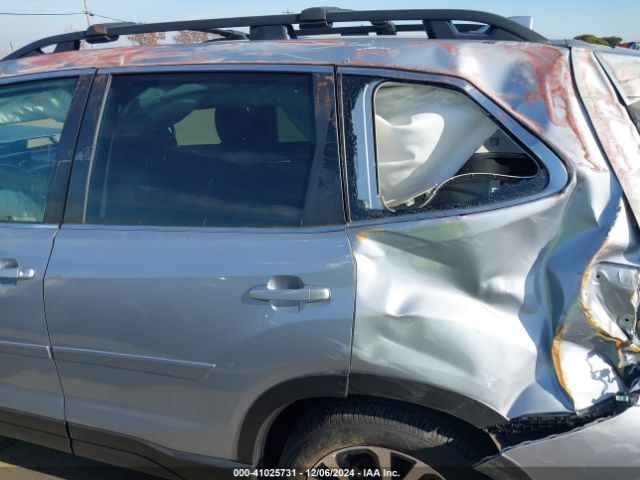 JF2SKAPC4PH458839 Subaru Forester Limited