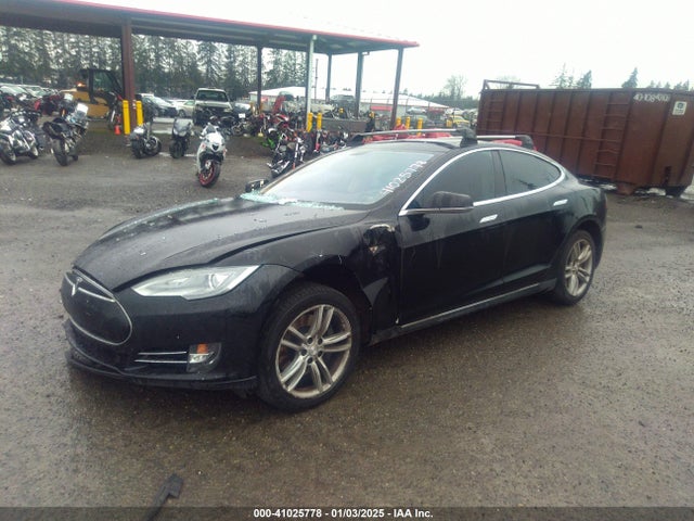 2013 TESLA MODEL S 5YJSA1AC8DFP10789 Photo 1