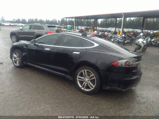 2013 TESLA MODEL S 5YJSA1AC8DFP10789 Photo 2
