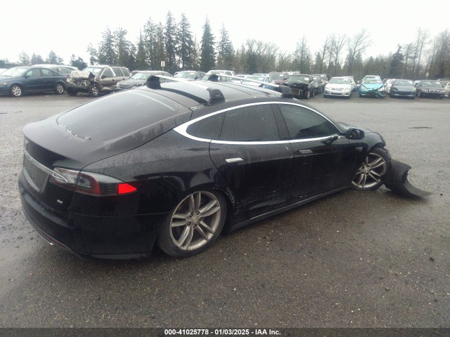 2013 TESLA MODEL S 5YJSA1AC8DFP10789 Photo 3