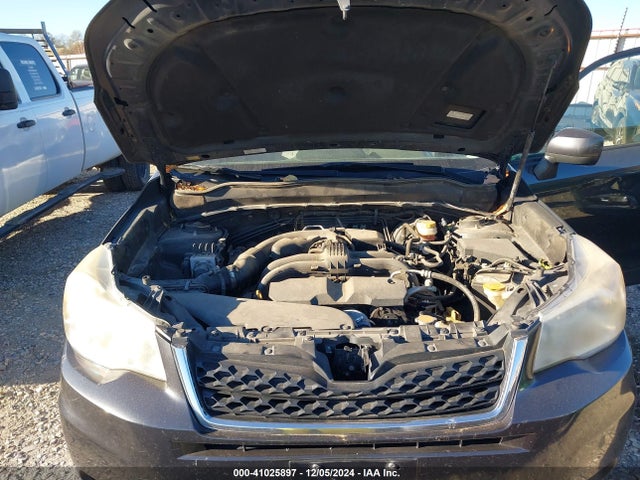 Subaru Forester 2.5i Premium 2014 JF2SJADC6EH448172 Image 10