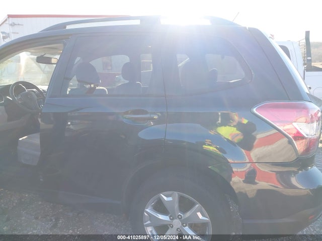 Subaru Forester 2.5i Premium 2014 JF2SJADC6EH448172 Image 6