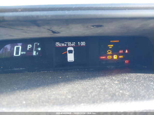 JTDKDTB37E1575042 Toyota Prius C Two