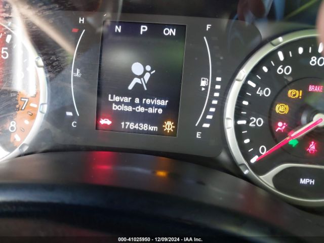 ZACCJABB0JPH94864 Jeep Renegade Altitude Fwd