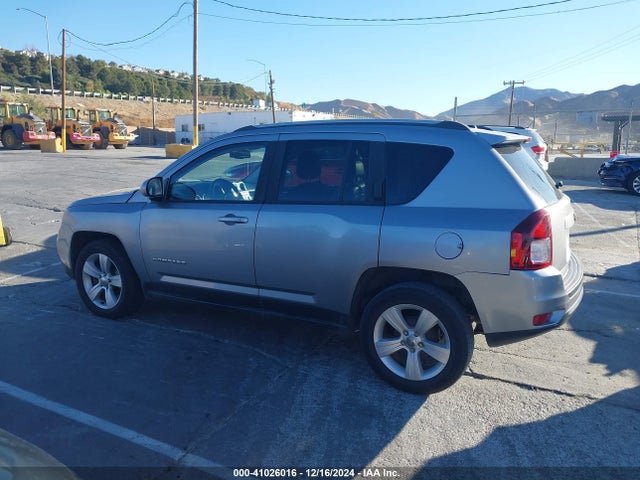 1C4NJCEA1GD620526 Jeep Compass Latitude