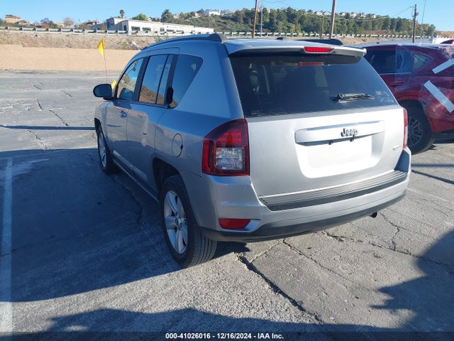1C4NJCEA1GD620526 Jeep Compass Latitude