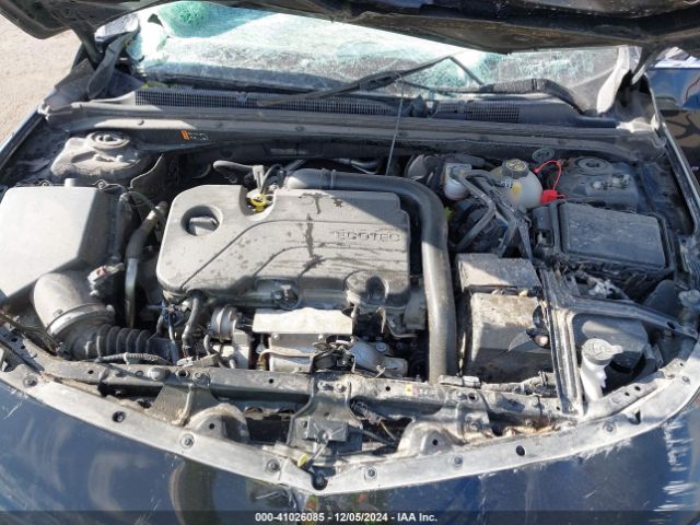 1G1ZD5ST4NF157690 Chevrolet Malibu Fwd Lt
