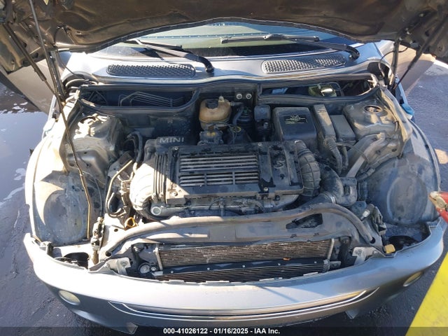 2006 MINI COOPER S WMWRE33516TJ48308 Photo 9