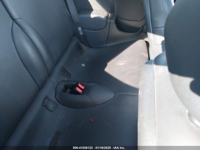 2006 MINI COOPER S WMWRE33516TJ48308 Photo 7