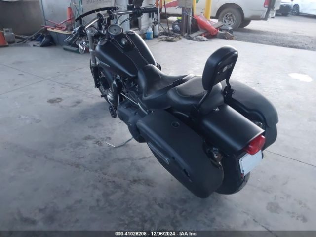 2011 HARLEY-DAVIDSON FXDF 1HD1GY411BC317352 Photo 2