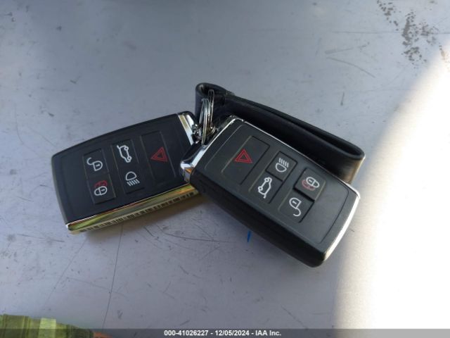 SALYL2EX2RA370362 Land Rover Range Rover Velar P250 Dynamic Se