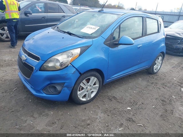 Chevrolet SPARK 1LT 2014 KL8CD6S95EC518930 Image 2