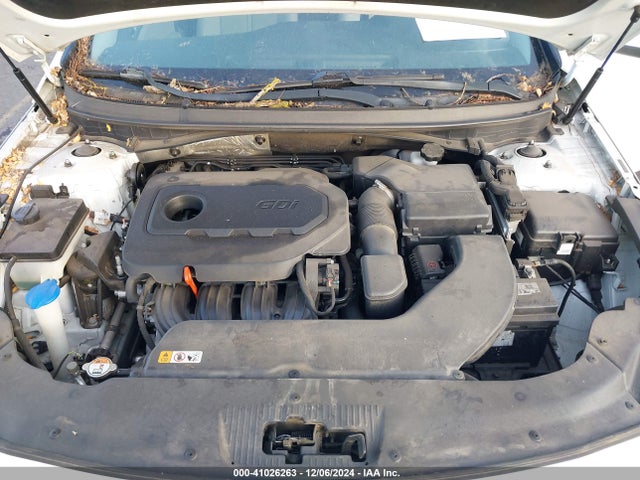 Hyundai SONATA SE 2015 5NPE24AF5FH005765 Image 10