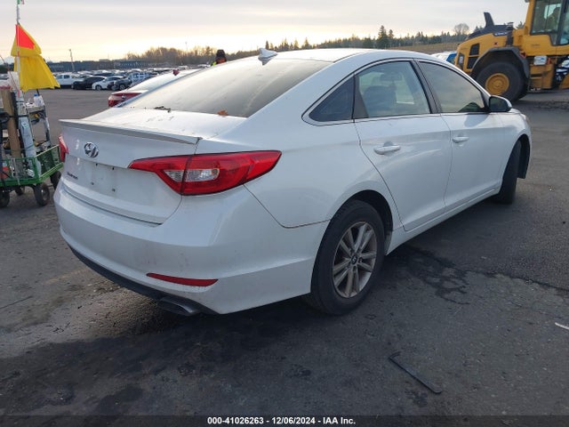 Hyundai SONATA SE 2015 5NPE24AF5FH005765 Image 4