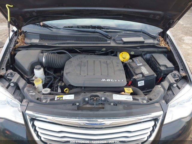 2C4RC1BG8FR694157 Chrysler Town & Country Touring