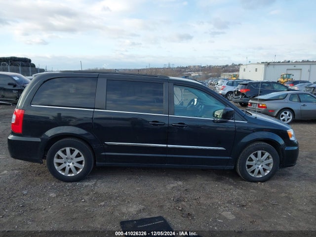 2C4RC1BG8FR694157 Chrysler Town & Country Touring