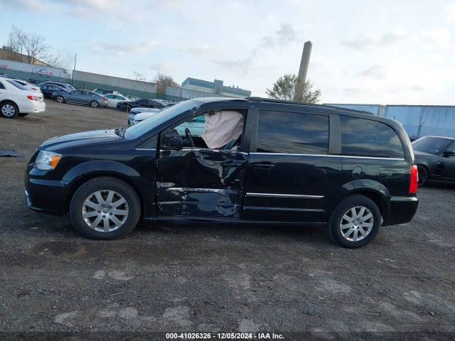2C4RC1BG8FR694157 Chrysler Town & Country Touring