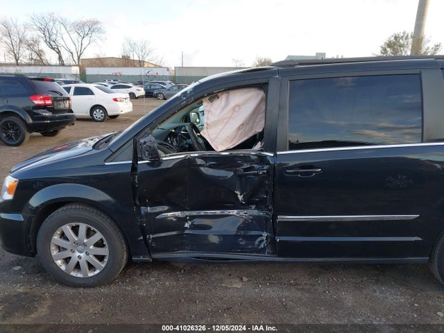 2C4RC1BG8FR694157 Chrysler Town & Country Touring