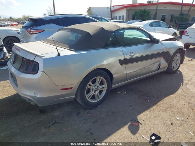 Ford Mustang V6 2014 1ZVBP8EM7E5215672 Image 4