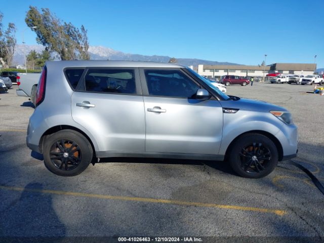 KNDJN2A25F7778568 KIA Soul