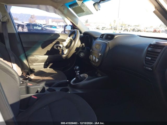KNDJN2A25F7778568 KIA Soul