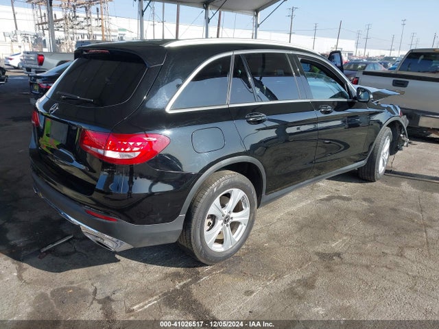 WDC0G4JB5JV041533 Mercedes-Benz m274