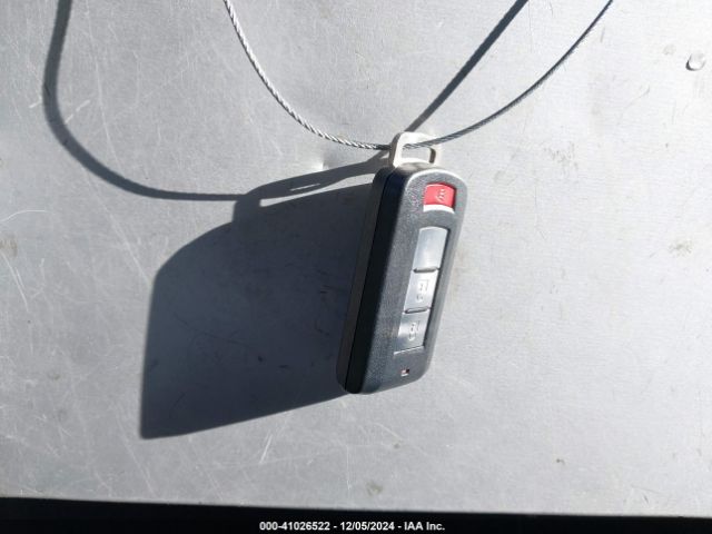 JA4AZ3A38HZ033642 Mitsubishi Outlander Se