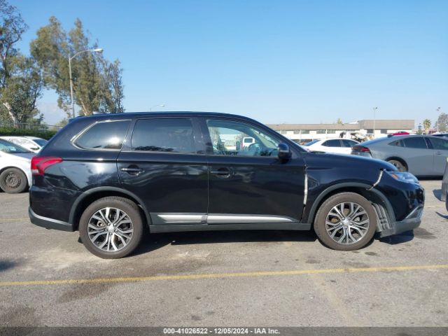 JA4AZ3A38HZ033642 Mitsubishi Outlander Se