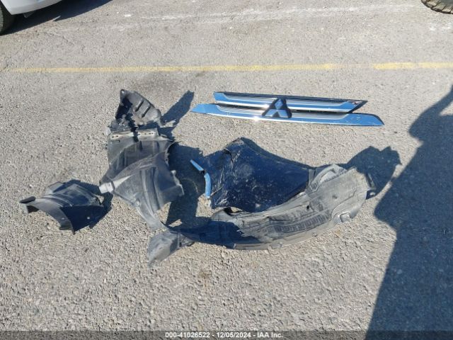 JA4AZ3A38HZ033642 Mitsubishi Outlander Se