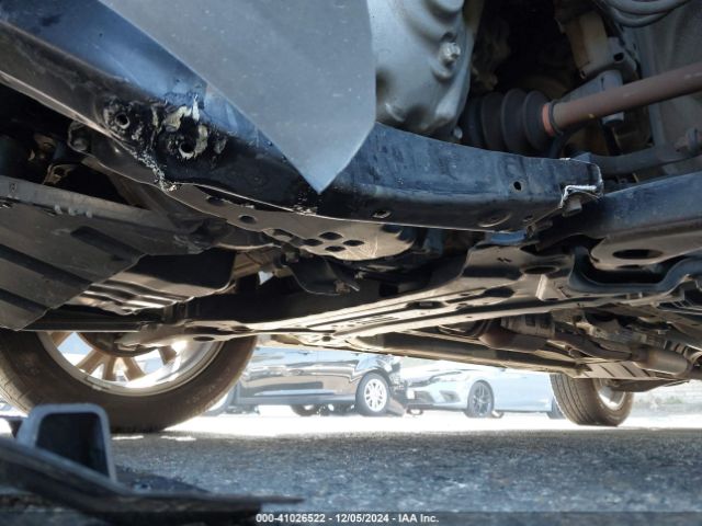 JA4AZ3A38HZ033642 Mitsubishi Outlander Se