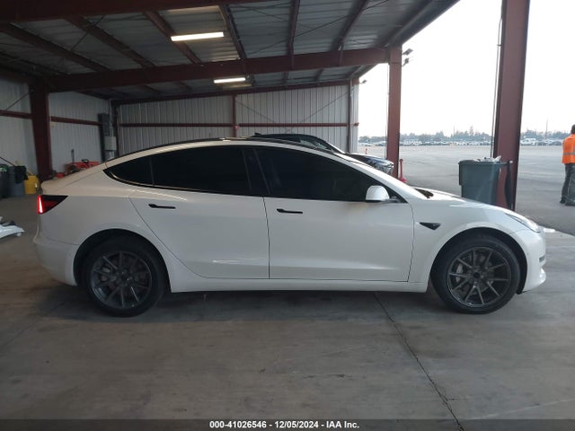 Tesla Model 3 Rear-wheel Drive 2022 5YJ3E1EA1NF113440 Image 14