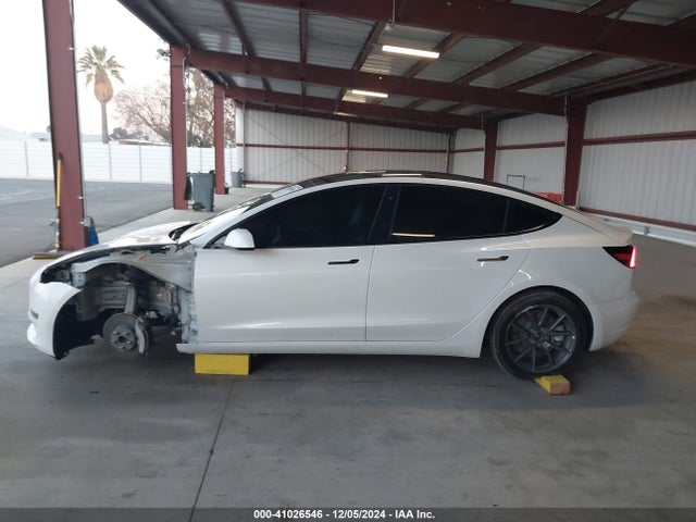 Tesla Model 3 Rear-wheel Drive 2022 5YJ3E1EA1NF113440 Image 15