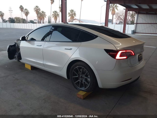 2022 TESLA MODEL 3 5YJ3E1EA1NF113440 Photo 2