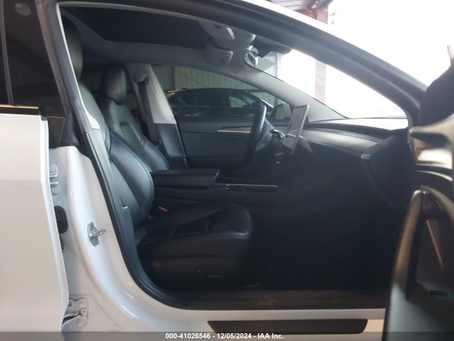 2022 TESLA MODEL 3 5YJ3E1EA1NF113440 Photo 4