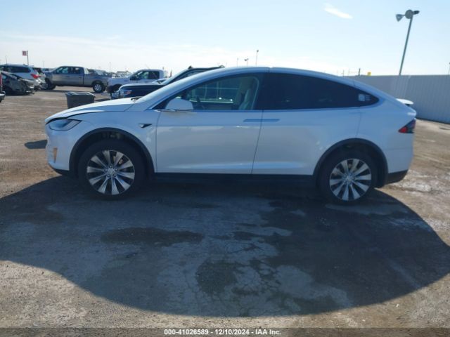 5YJXCAE26KF185794 Tesla Model X 100d/75d/long Range