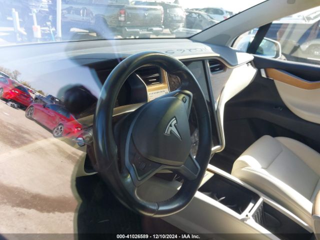 5YJXCAE26KF185794 Tesla Model X 100d/75d/long Range